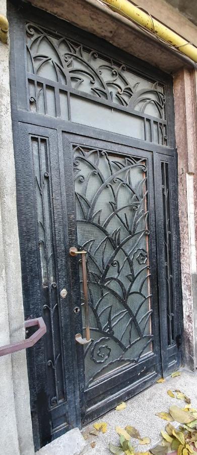 Sweet Dreams Suites Cismigiu Gardens Bucharest Exterior photo
